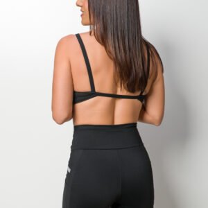 TOP AMANDA PRETO BLACKOUT