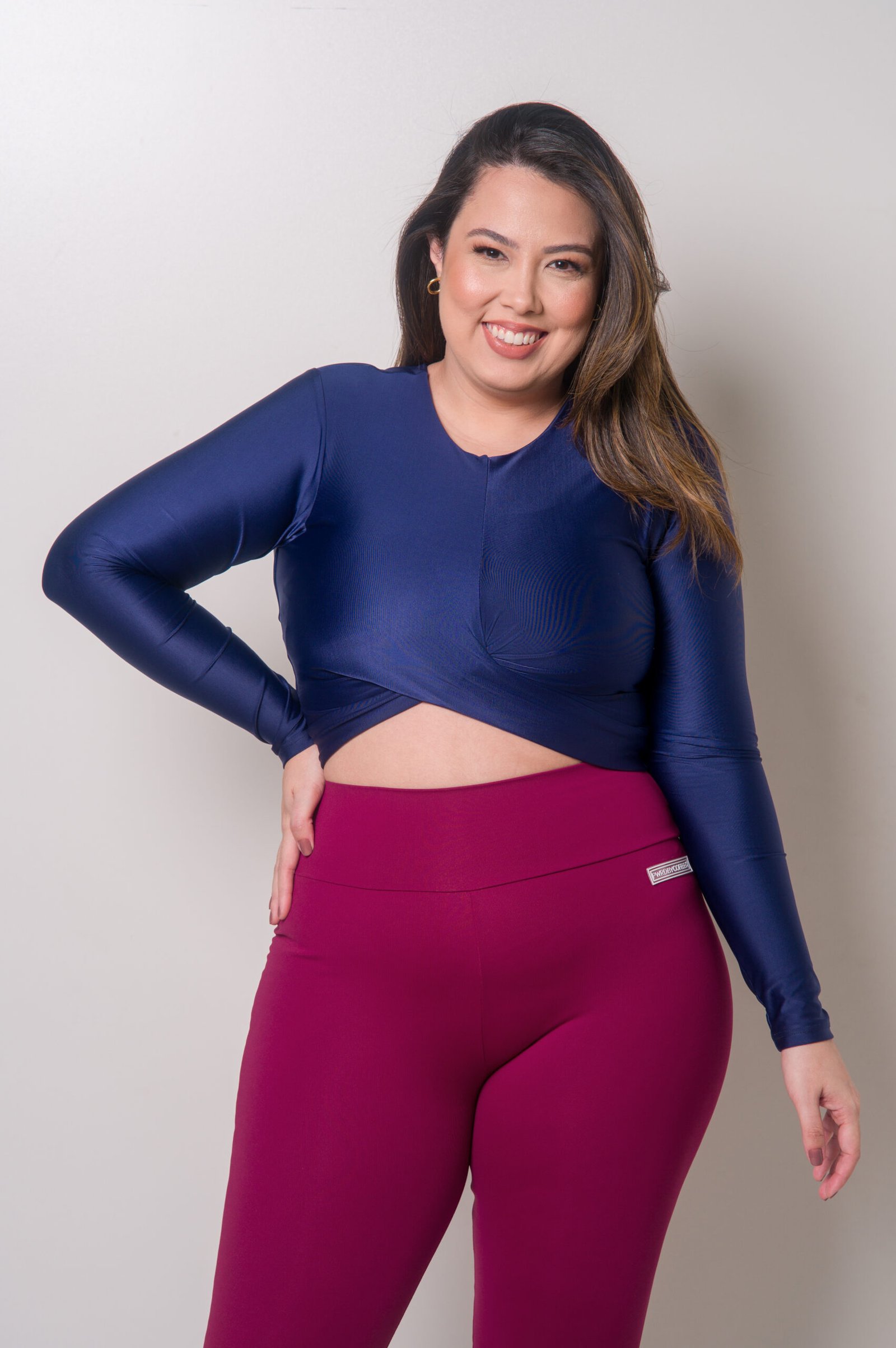CROPPED MANGA LONGA AZUL